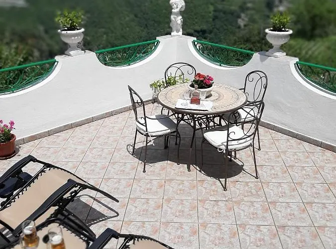 Gerry House Holiday home *